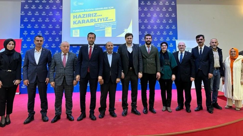 AK Parti Derince’de aday adaylığı toplantısında birlik beraberlik mesajı verildi