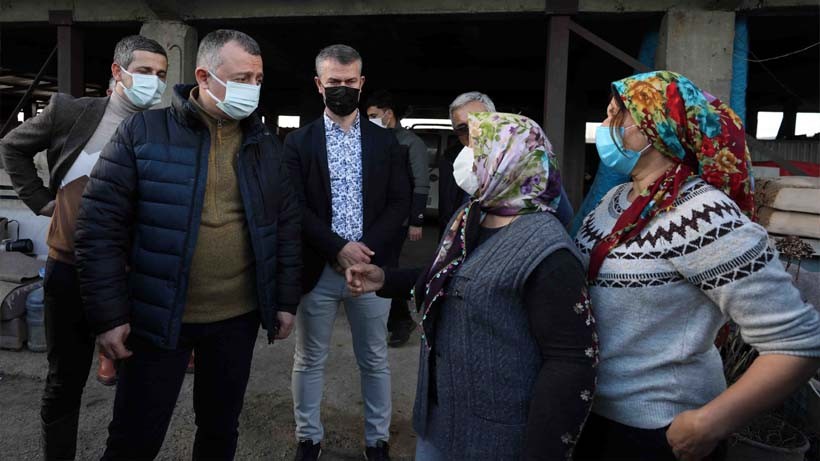 Başkan Büyükakın, “Çiftçimiz rahat olsun, Büyükşehir Belediyesi yanlarında”