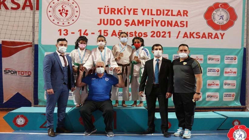 Büyükşehir Kağıtsporlu judocular gelecek için umut verdi