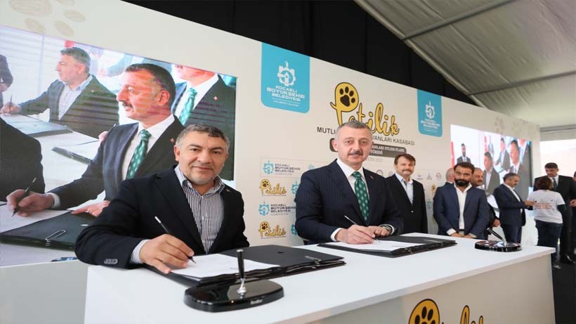Büyükşehir ve 11 ilçe belediyesi sokak hayvanları için protokol imzaladı