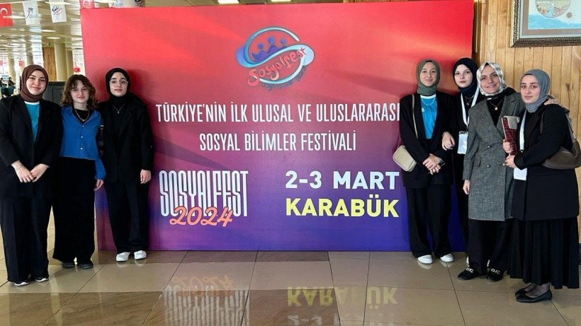 Derinceli öğrenciler Türkiye üçüncüsü oldu