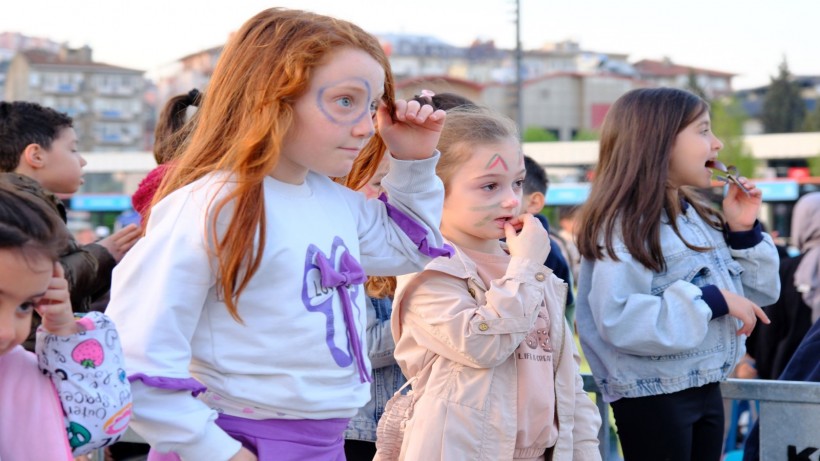 “Elif’in Düşleri” 23 Nisan şenliklerine katıldı