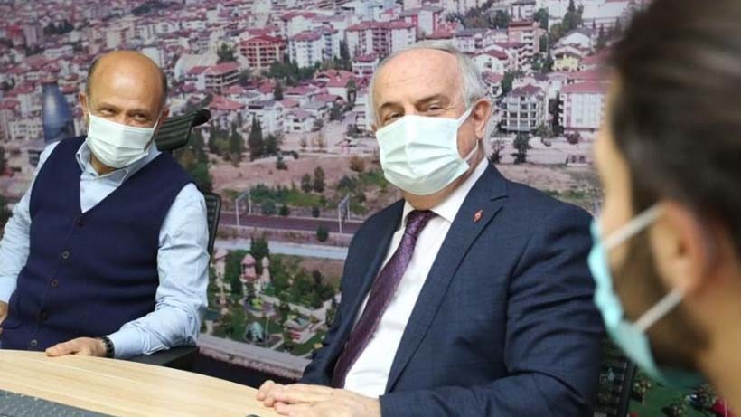 Fikri Işık Derincede Aygün ve gençlerle buluştu