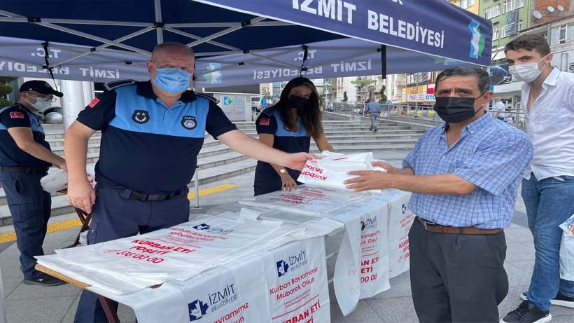 İzmit Belediyesinden kurban atıkları için uyarı