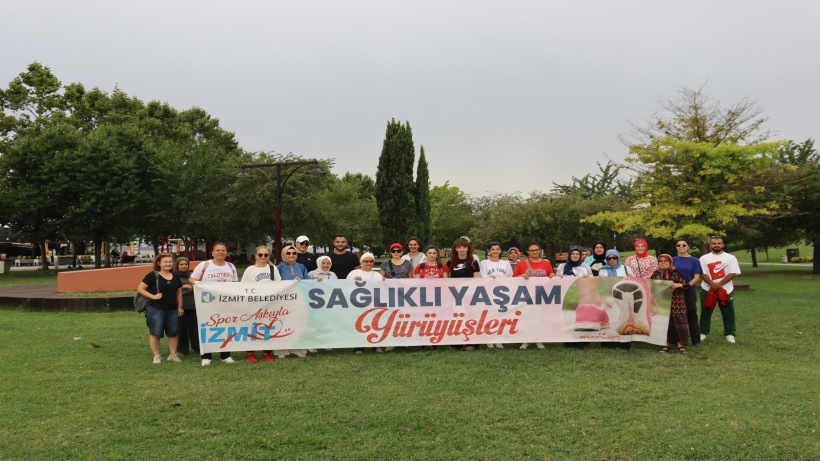 İzmit Belediyesinin Sağlıklı Yaşam Yürüyüşleri devam ediyor