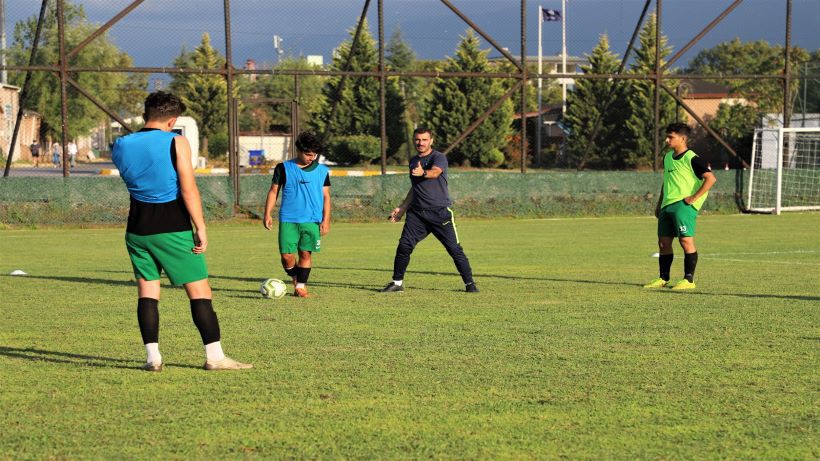 Kocaelispor U19 lige Büyükşehir spor tesislerinde hazırlanıyor