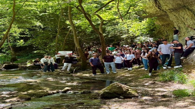 Körfez’de gençler, doğal güzellikleri keşfediyor