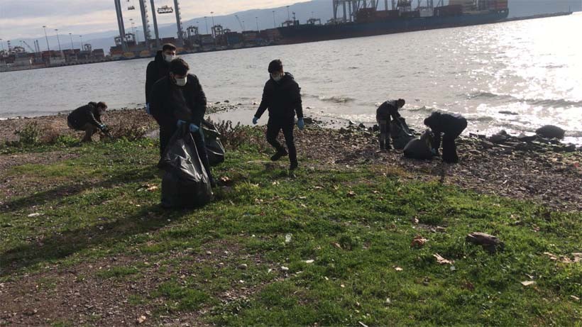 Körfez’de kıyı temizliği yapıldı