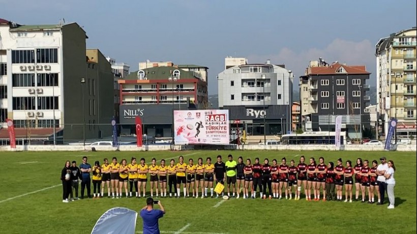 Körfez Gençlerbirliği Ragbi’de Türkiye Şampiyonu oldu.