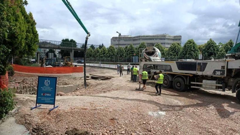 Kuruçeşme tramvay hattında hummalı çalışma