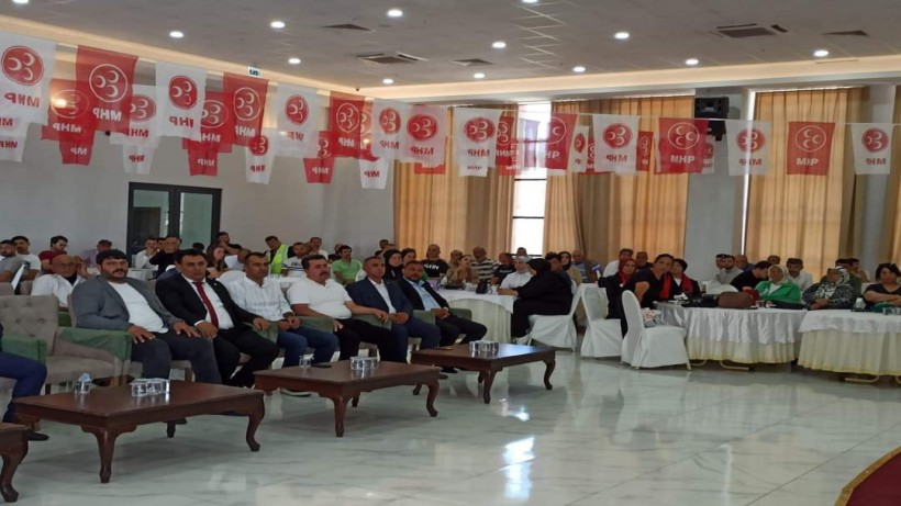 MHP Derince ve Körfezde Başkanlar güven tazeledi