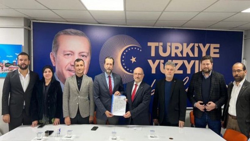 Recep Kemal Akyürek aday adaylığı başvurusunu yaptı