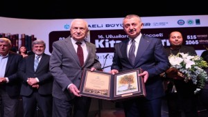 16. Kocaeli Kitap Fuarı muhteşem törenle açıldı;