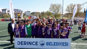 23 Nisan Futbol Turnuvası´nda Şampiyon Sırrıpaşa Ortaokulu