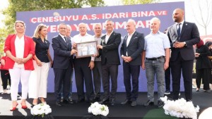 ALTUNTAŞ’A ANLAMLI HEDİYE