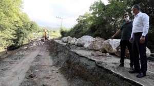 Başkan Büyükakın, heyelan bölgesinde inceleme yaptı