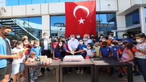 Başkan Büyükakın, Kocaeli Yüzme Kulübü’nün 21. yılını kutladı