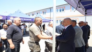 Başkan Söğüt personelle bayramlaştı