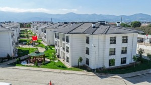 Büyükşehir 144 aileyi daha ev sahibi yaptı;