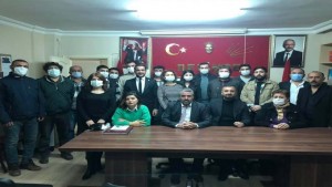CHP Derince'ye 300 gençten destek
