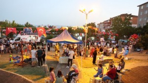 Çocuklar ve Aileler Mahalle Şenliklerinde Buluşuyor