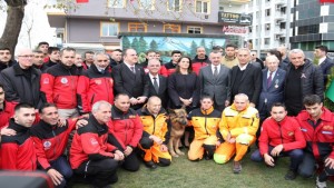 Cumhurbaşkanı Novak ve Başkan Büyükakın kahraman köpek Mancs’in anıtını açtı