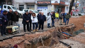 Denizciler Caddesi´ndeki Çalışmalara Başkan Gökçe´den Yakın Takip
