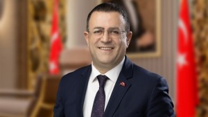 Derince Belediye Başkanı Sertif Gökçe CHP'den istifa etti!