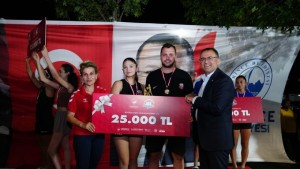 Derince´de 126 Takımlı Voleybol Şöleni