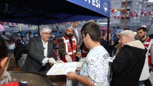 Derinceliler İftarda Meydana Sığmadı