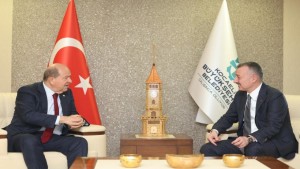 Ersin Tatar, Başkan Büyükakın’a konuk oldu