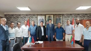 Erzurumlulardan MHP İl Başkanına ziyaret