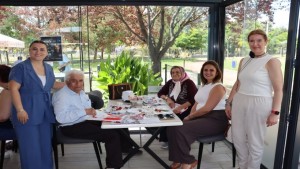 Gülümse Kafe’de Babalar Günü’ne sevgi dolu kutlama