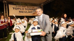 İzmit Belediyesi çocukların sünnet mutluluğuna ortak oldu