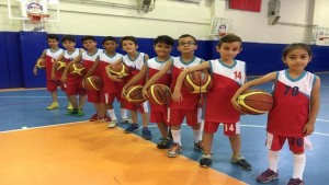 Körfez’de çocuklar sporla buluşuyor