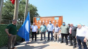 Kovanağzı Plajı’nda Mavi Bayrak dalgalanmaya başladı