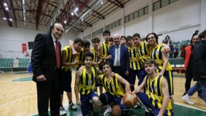 Potada Kazanan Derincespor: 61-55