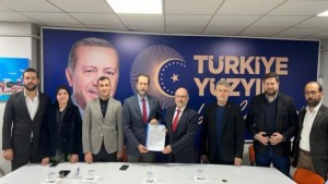 Recep Kemal Akyürek aday adaylığı başvurusunu yaptı