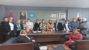 Saadet Partisi Kadın Kolları , İYİ Parti'ye konuk oldu