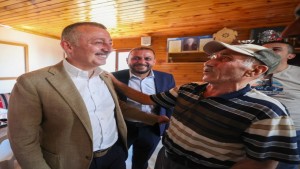 Yörükler’den Başkan Büyükakın’a şiirli karşılama