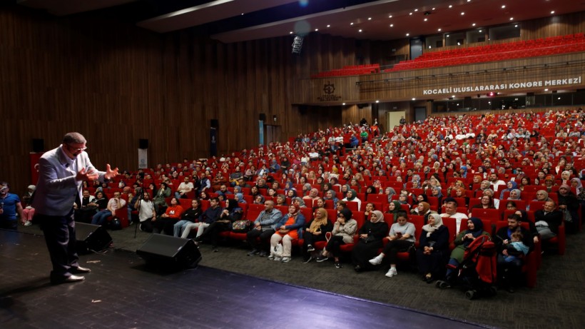 Yazar Kapaklıkaya’dan Mutlu Aile Mutlu Çocuk söyleşisi