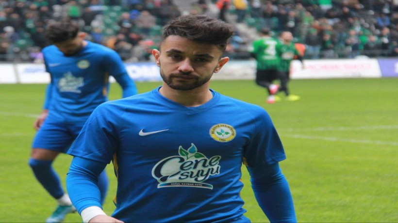 Yiğit Ali Kocaelisporun ilk transferi