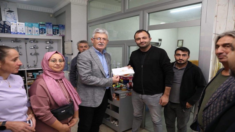 AK Parti Tam Kadro Derince'de sahaya indi AK Parti Tam Kadro Derince'de sahaya indi