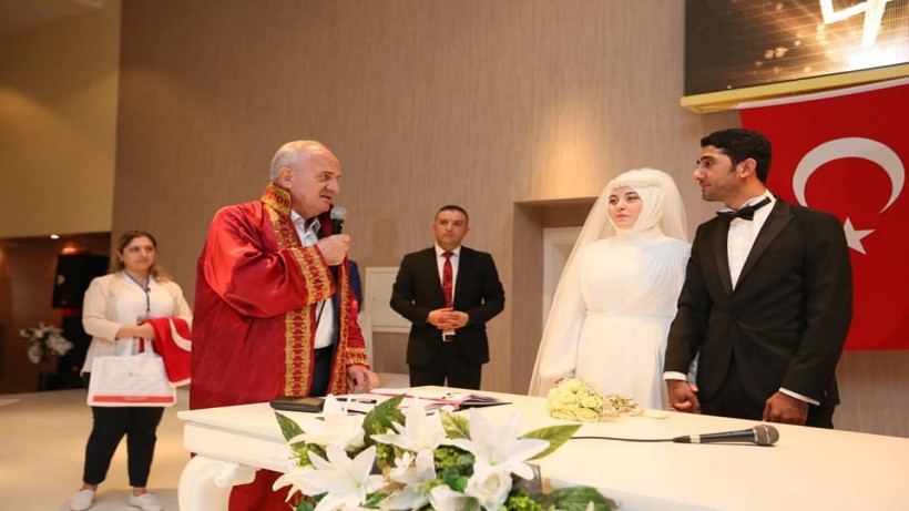 Baki Aytepe kızını evlendirdi Baki Aytepe kızını evlendirdi