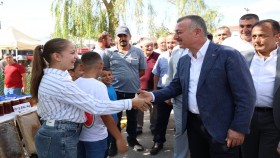 Başkan Büyükakın, Karadenizlilerin coşkusuna ortak oldu;
