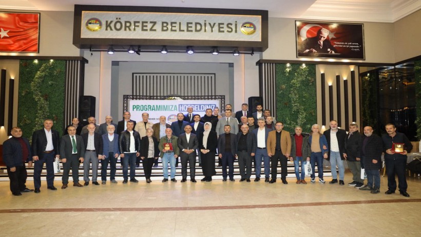 Başkan Söğüt, emekli personelleri yemekte ağırladı Başkan Söğüt, emekli personelleri yemekte ağırladı