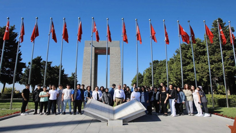 Başkan Söğüt, Körfezli Gençlerle Çanakkale’de Başkan Söğüt, Körfezli Gençlerle Çanakkale’de
