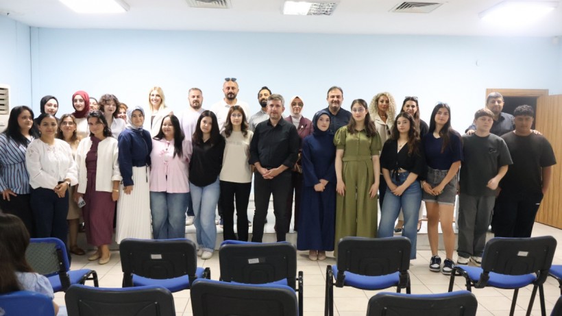 Beyaz Kalpler’de mezuniyet heyecanı