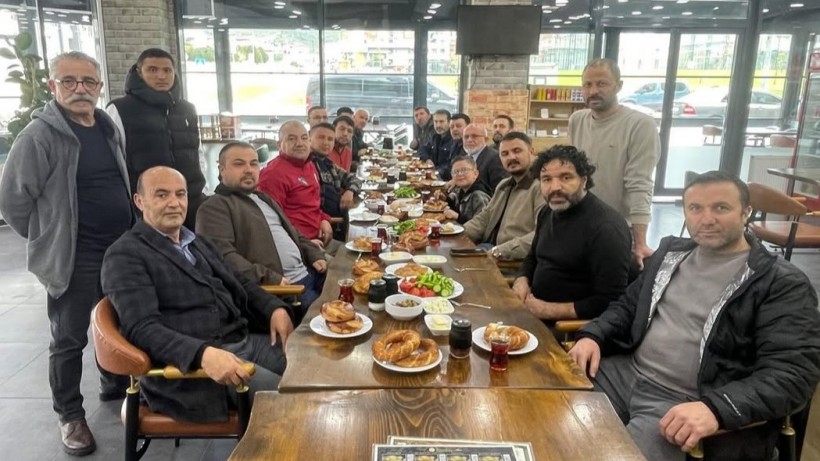 Derince Niğdeliler Kahvaltıda buluştu