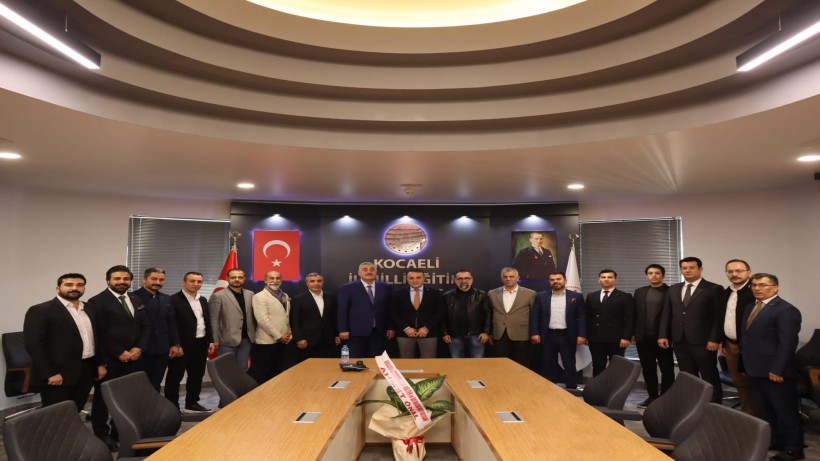 Müdür Aydın, Erzurumluları ağırladı